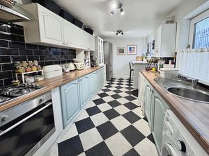 Photo 6- click for photo gallery